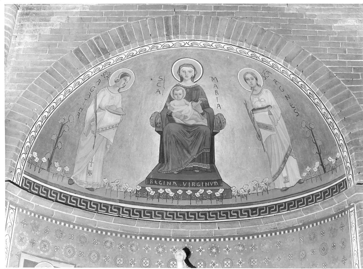 Madonna con Bambino tra Sant'Agnese e Sant'Agata (dipinto, opera isolata) di Villa Antonio (attribuito) (sec. XX)