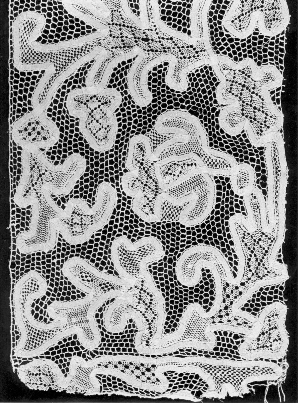 merletto, frammento - manifattura lombarda (fine sec. XIX)
