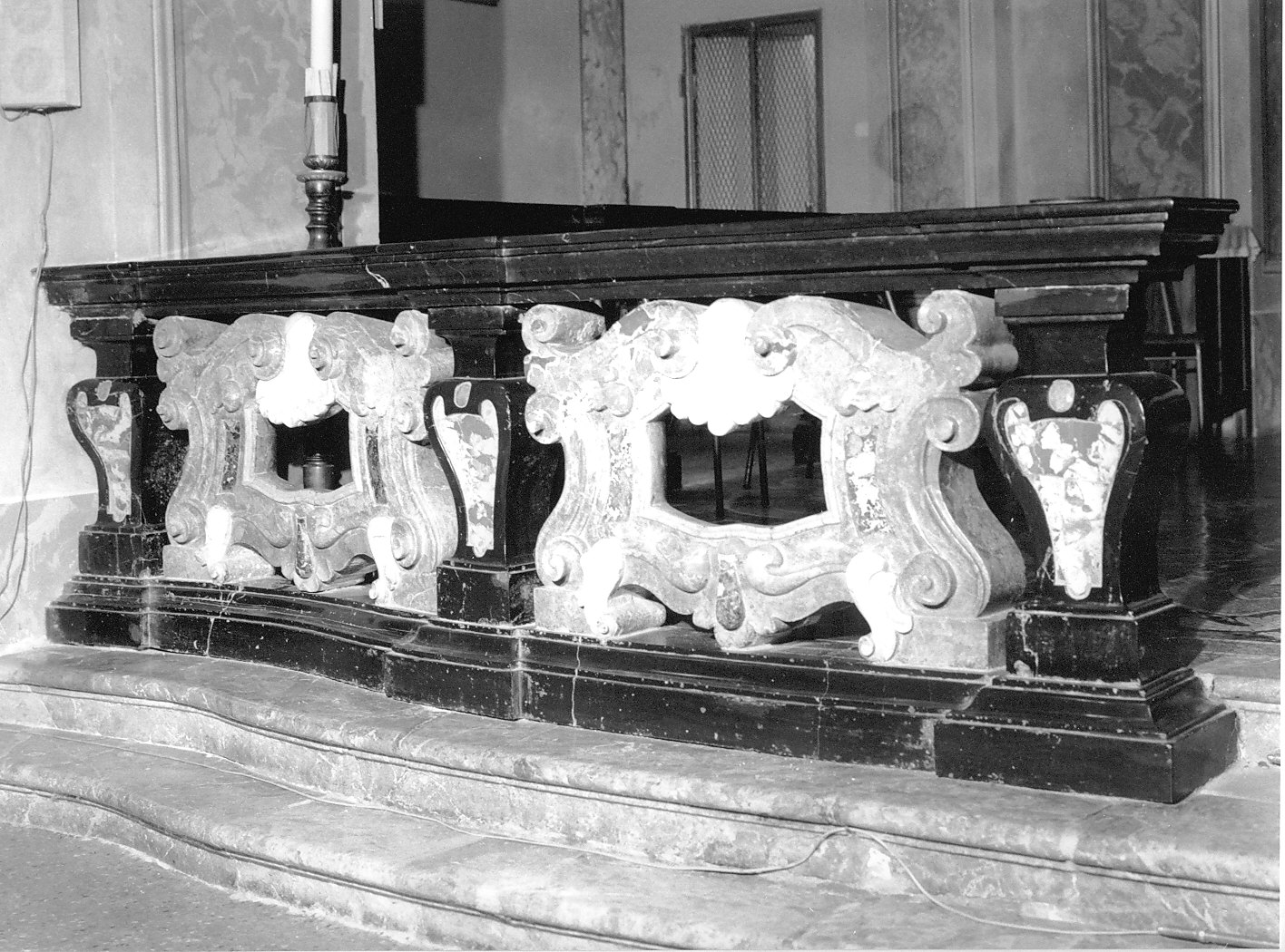 balaustrata di altare, opera isolata - bottega lombarda (seconda metà sec. XVIII)