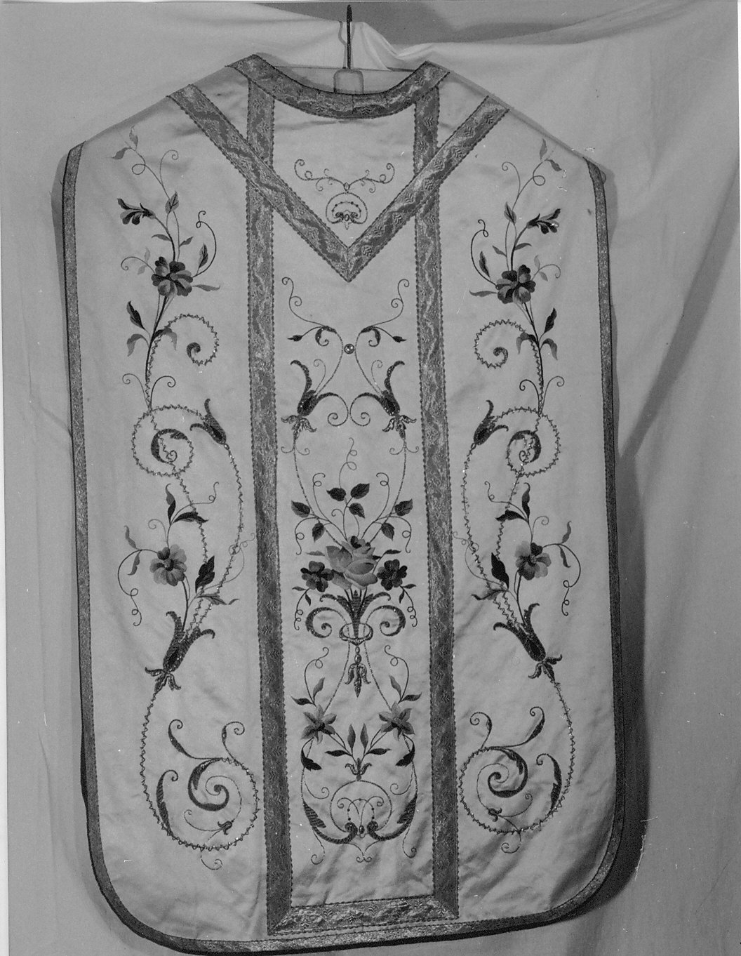 paramento liturgico, insieme - manifattura italiana (primo quarto sec. XX)