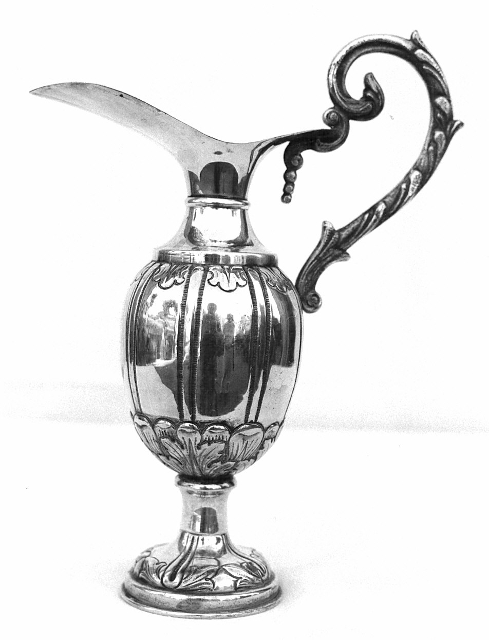 brocca - bottega Italia settentrionale (prima metà sec. XX)