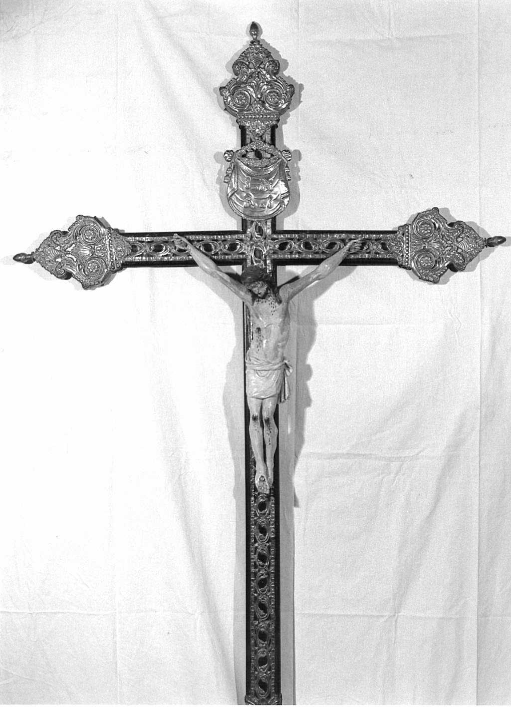 croce processionale - bottega Italia settentrionale (seconda metà sec. XIX)