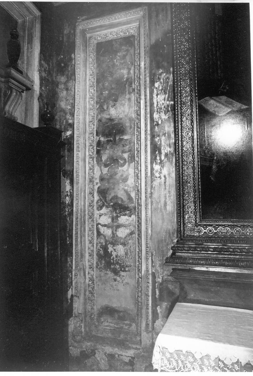 motivi decorativi vegetali (decorazione pittorica, complesso decorativo) - ambito italiano (fine sec. XVII)