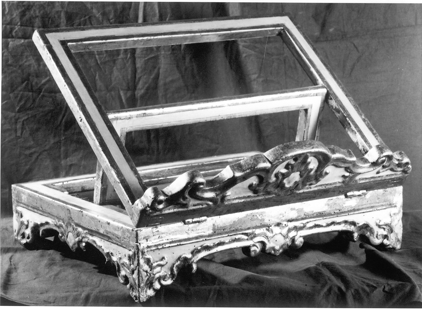 leggio da tavolo, opera isolata - bottega italiana (sec. XVIII)