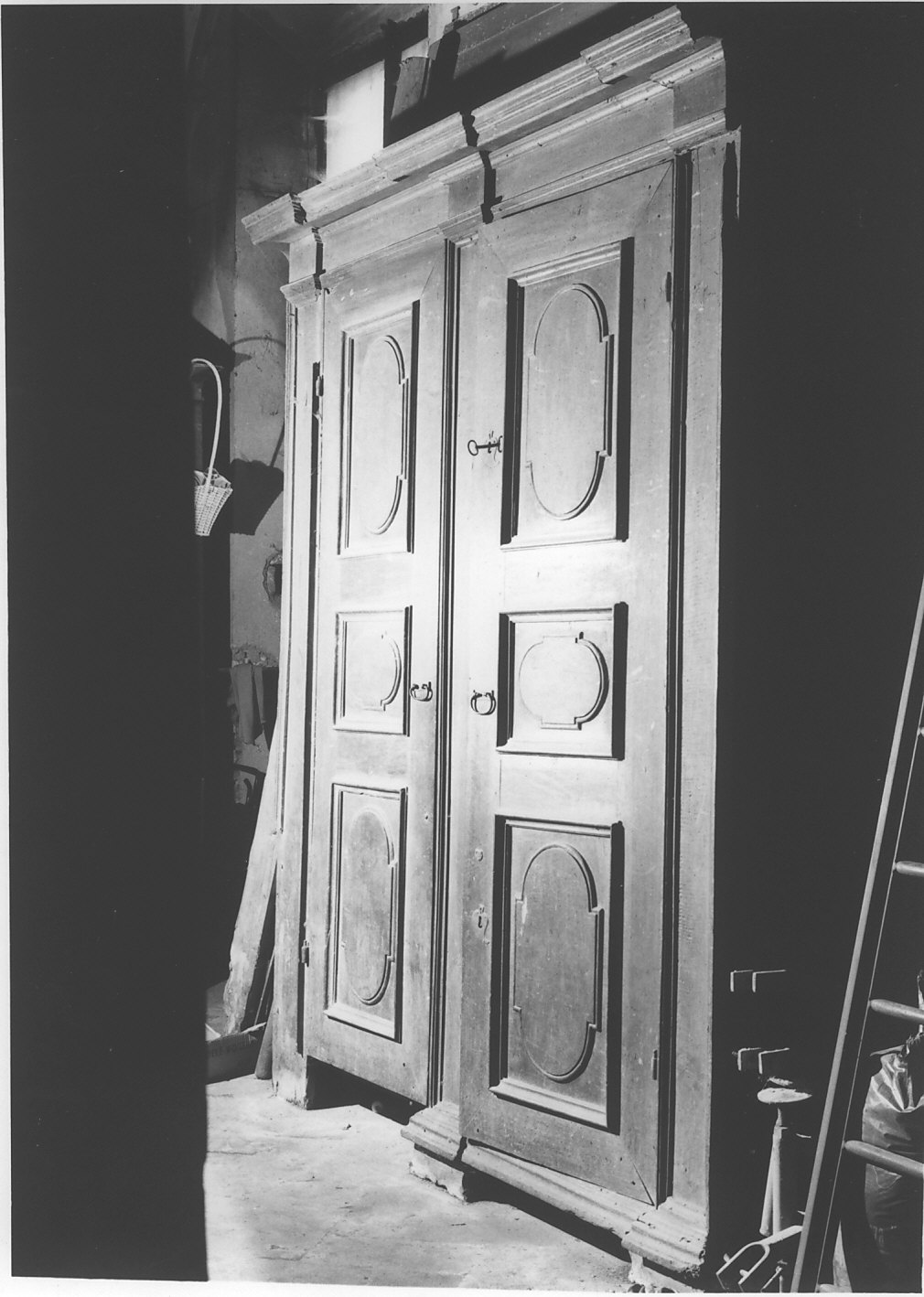 armadio da sacrestia, opera isolata - bottega italiana (sec. XIX)