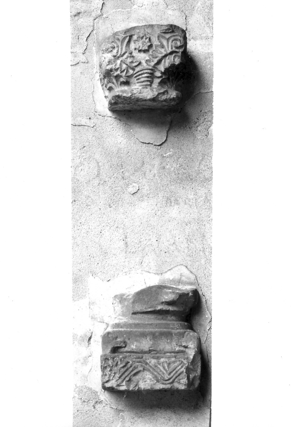 capitello, frammento - bottega lombarda (sec. XII)