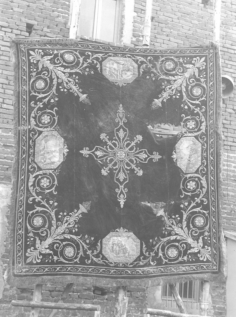 drappo per la base processionale - manifattura lombarda (sec. XIX)