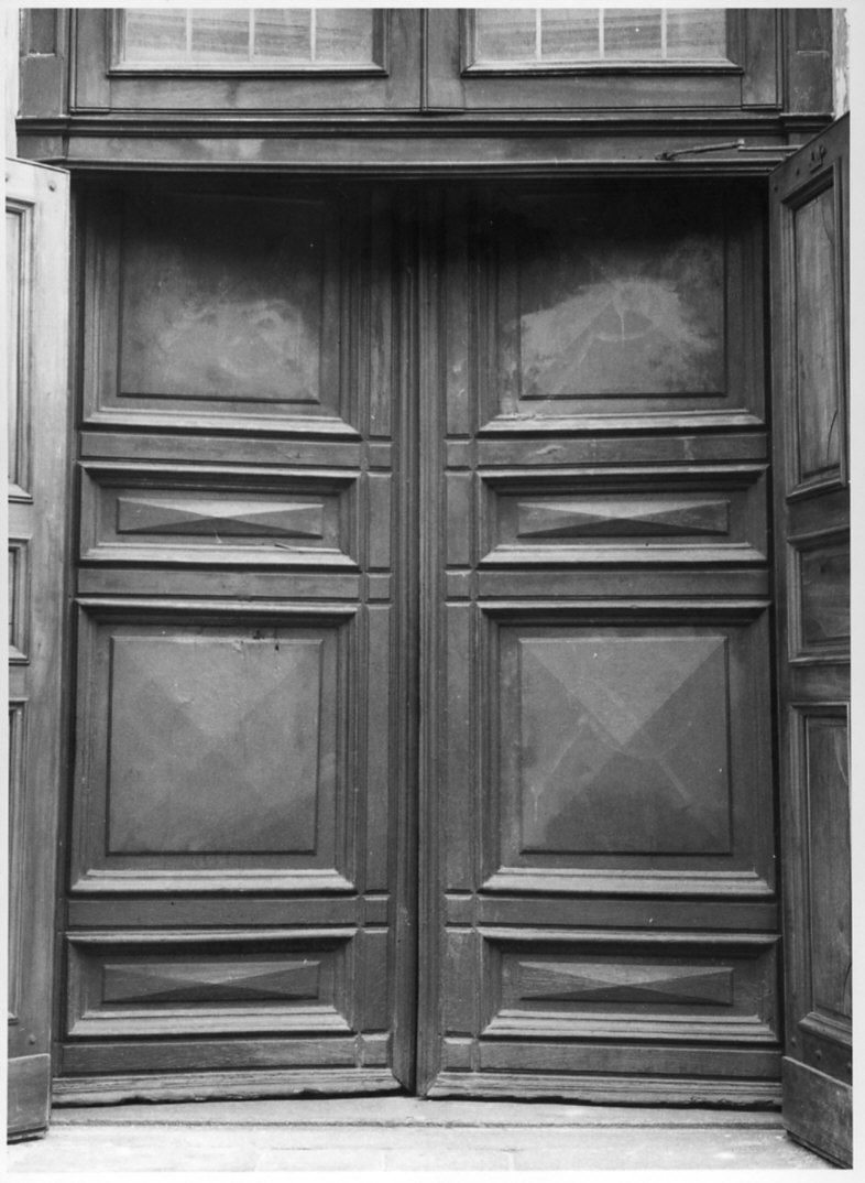 porta - a due battenti, opera isolata - bottega lombarda (fine/inizio secc. XVII/ XVIII)