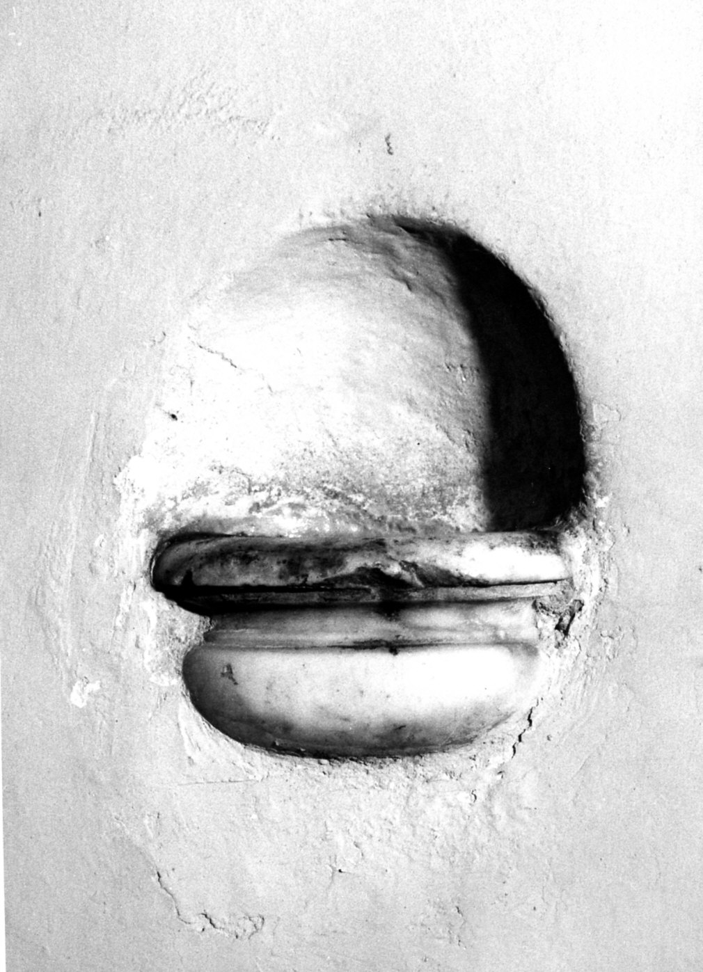 acquasantiera - da parete, opera isolata - bottega lombarda (sec. XVII)