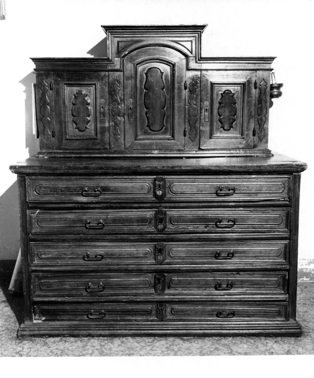 cassettone con alzata, opera isolata - bottega lombarda (sec. XVII)