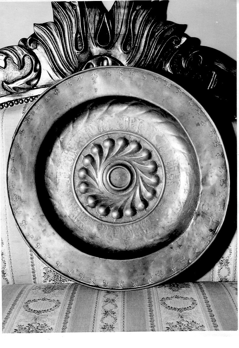 piatto per elemosine, opera isolata - bottega lombarda (sec. XVI)