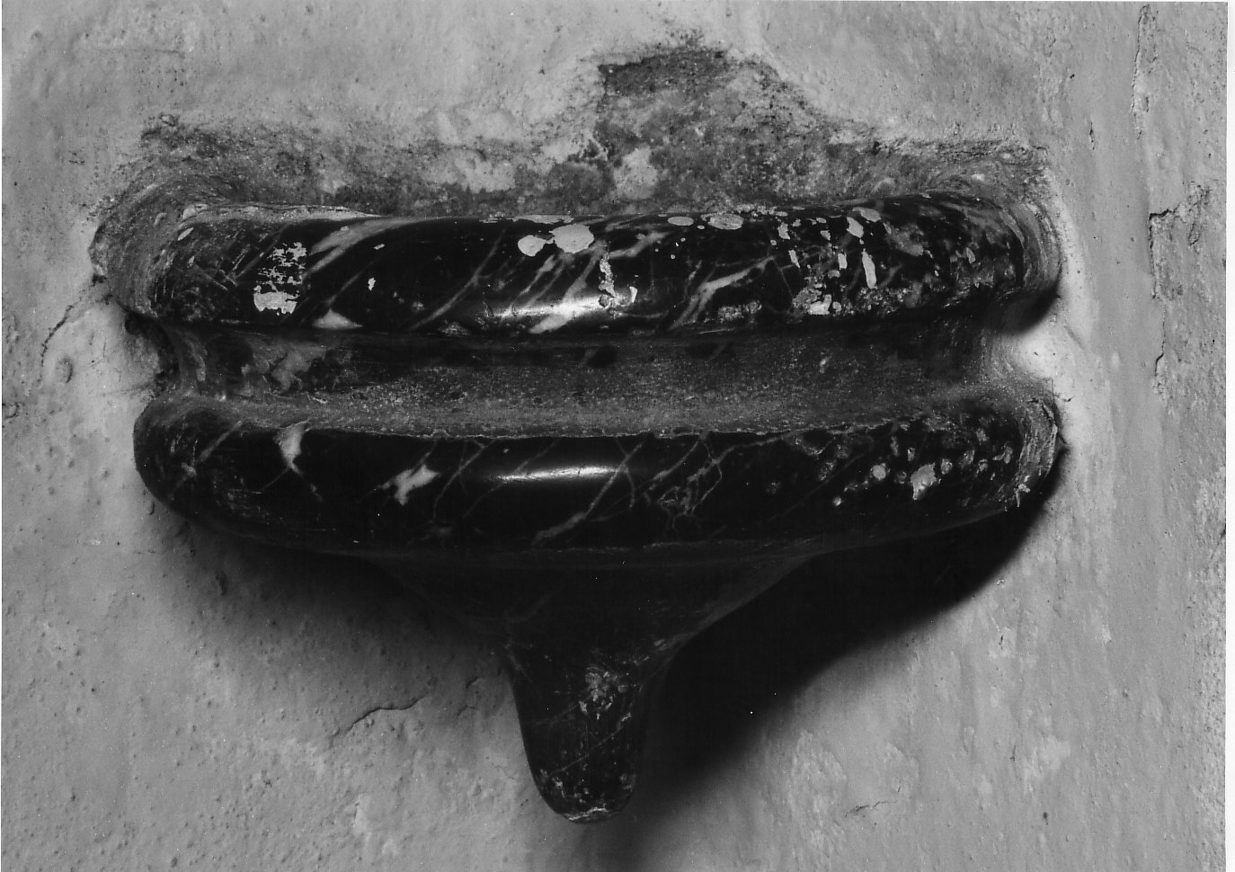 acquasantiera - da parete, opera isolata - bottega lombarda (fine/inizio secc. XVIII/ XIX)