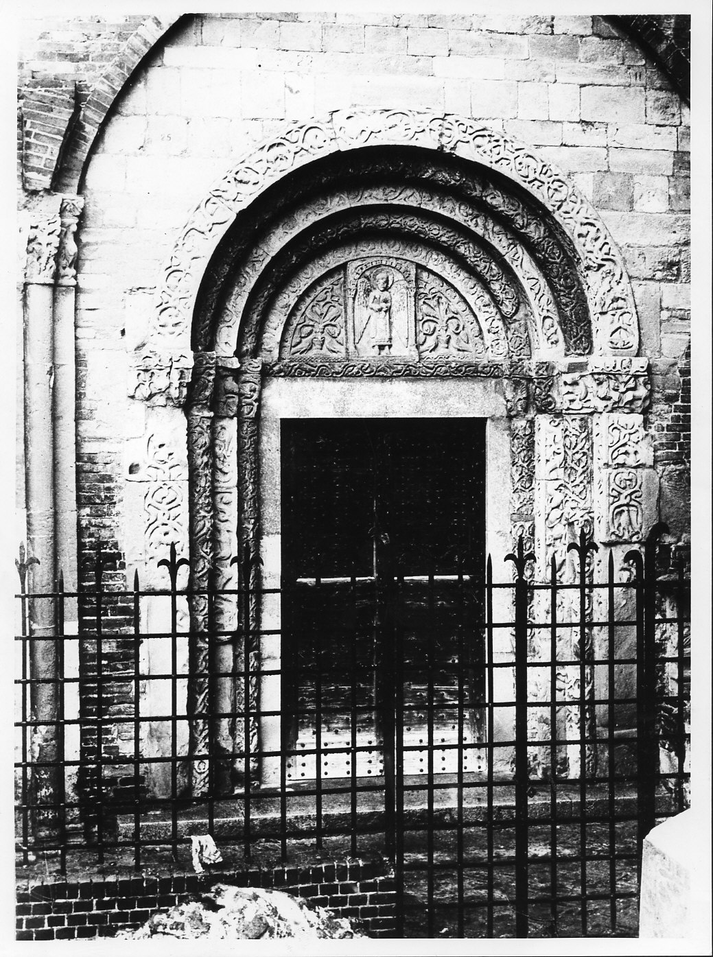 portale, opera isolata - ambito lombardo (prima metà sec. XII)