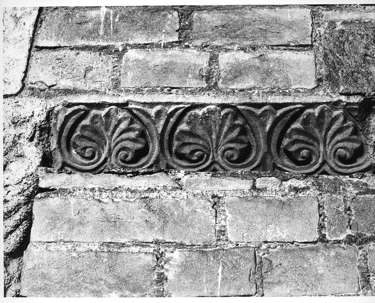 motivi decorativi (rilievo, opera isolata) - bottega lombarda (sec. XII)