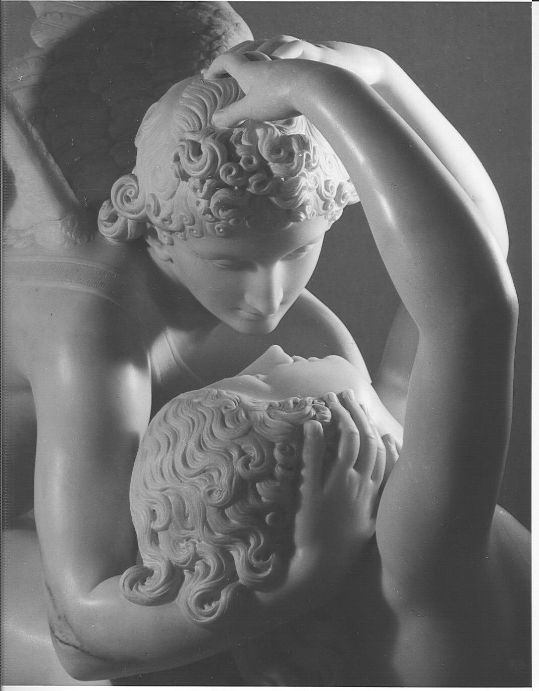 Amore e Psiche giacenti (gruppo scultoreo, opera isolata) di Tadolini Adamo (sec. XIX)