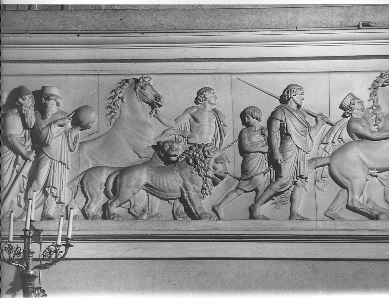 la donazione dei cavalli, del leone e della pantera (rilievo, opera isolata) di Thorvaldsen Bertel (sec. XIX)