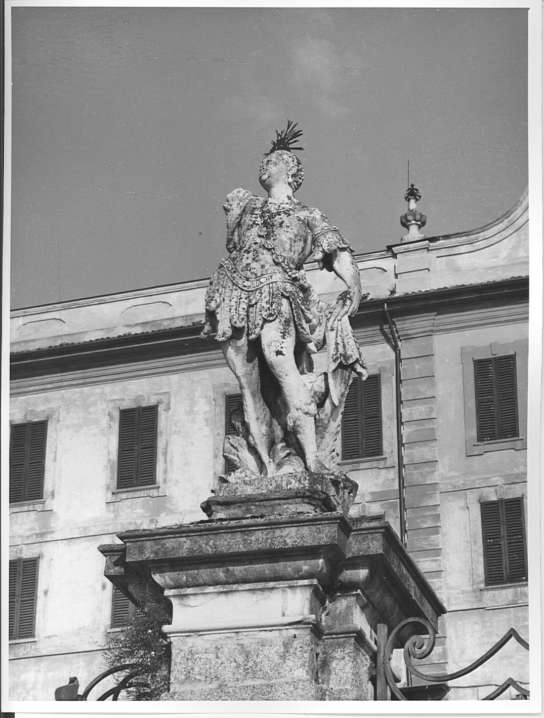 guerriero (statua - da giardino, opera isolata) - bottega lombarda (sec. XVIII)