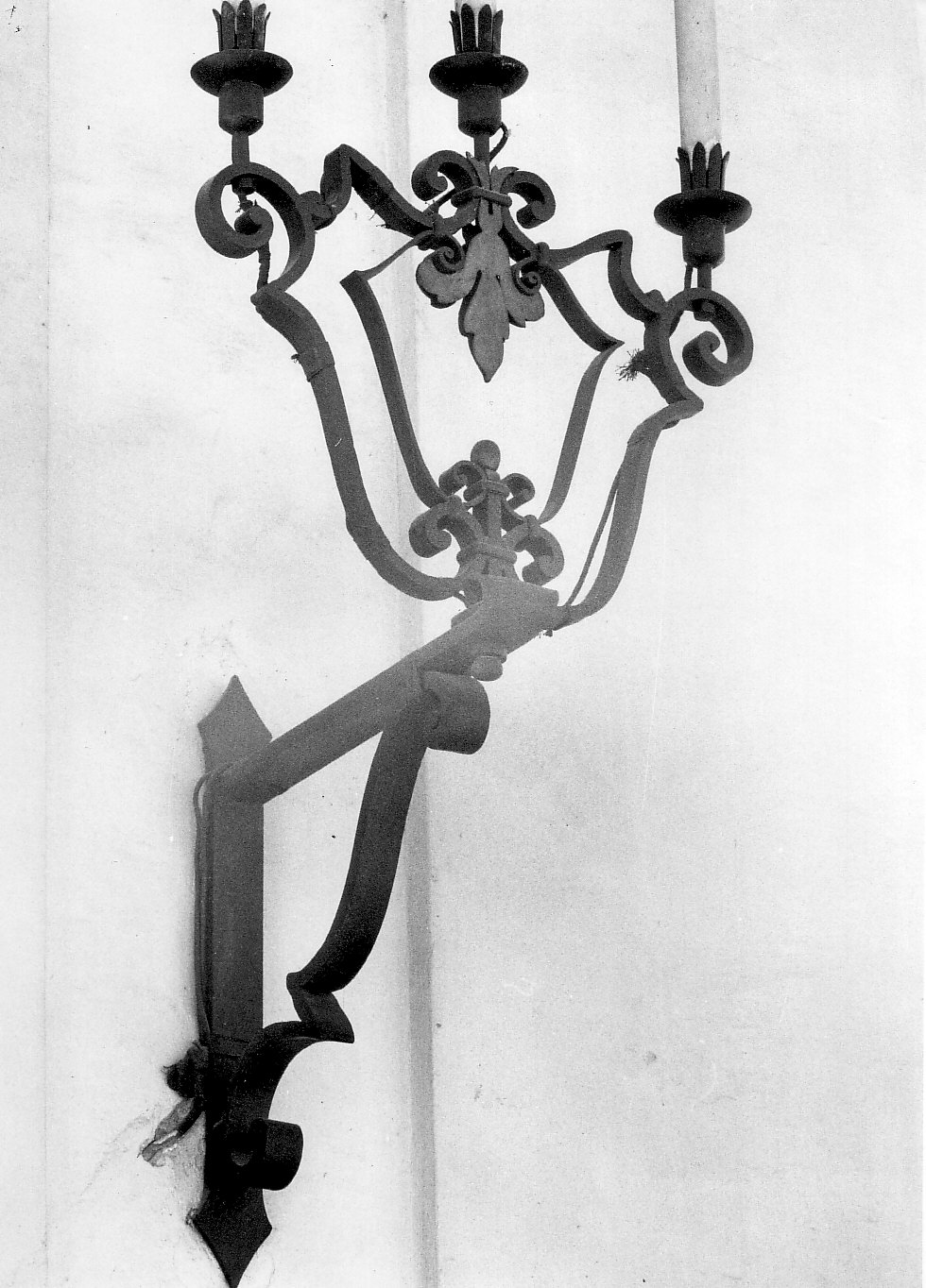 lampada a muro, serie - bottega lombarda (sec. XVIII)