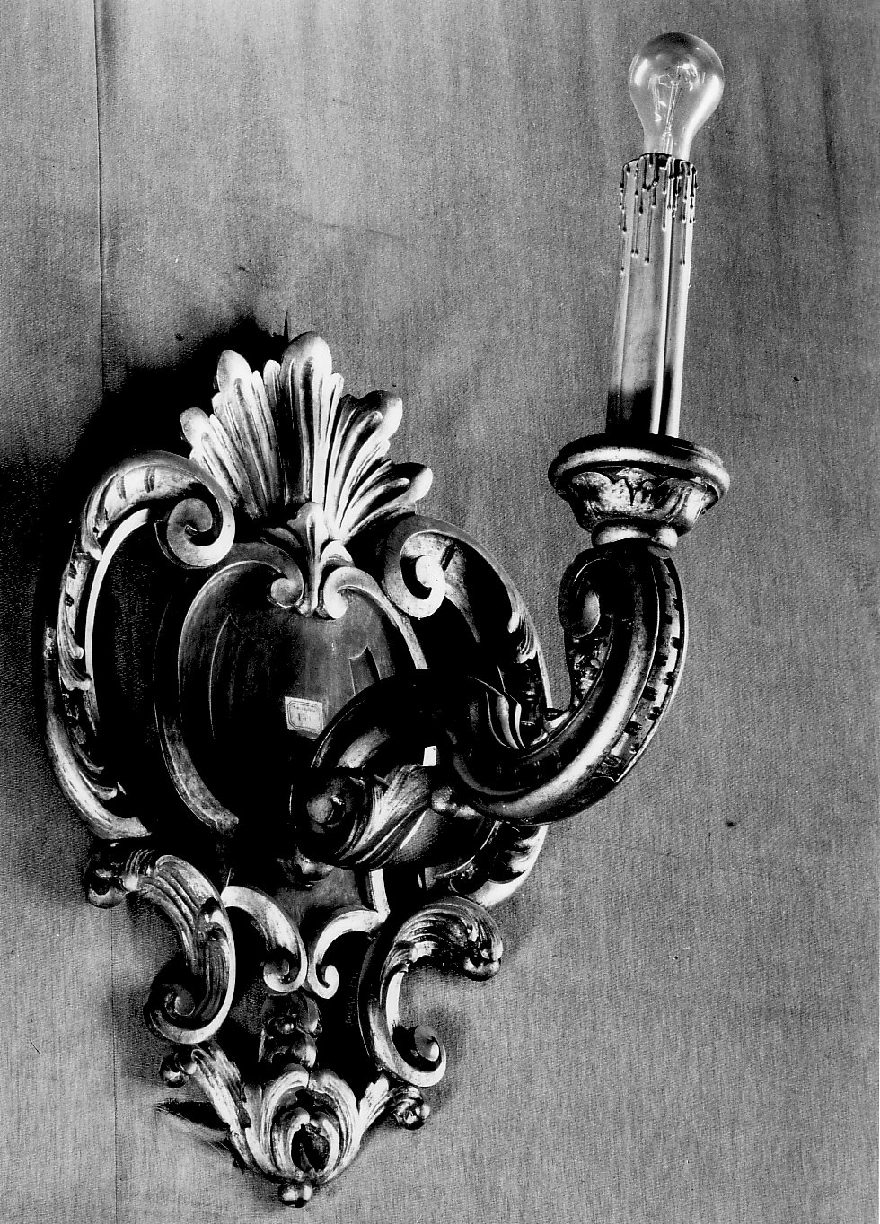 lampada a muro, opera isolata - bottega lombarda (sec. XIX)