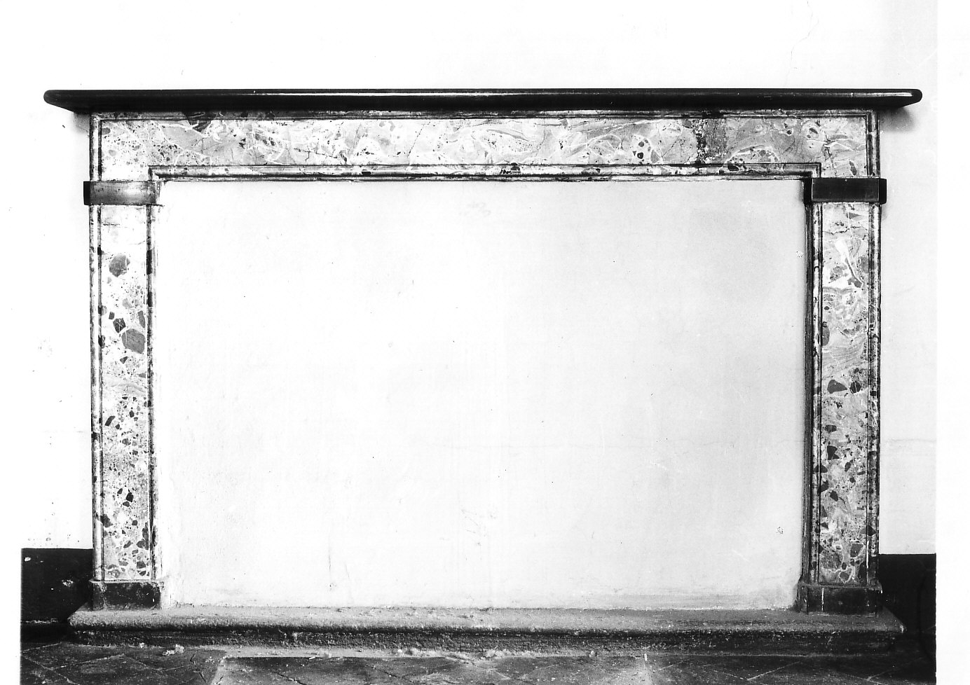 mostra di camino, opera isolata - bottega lombarda (sec. XIX)