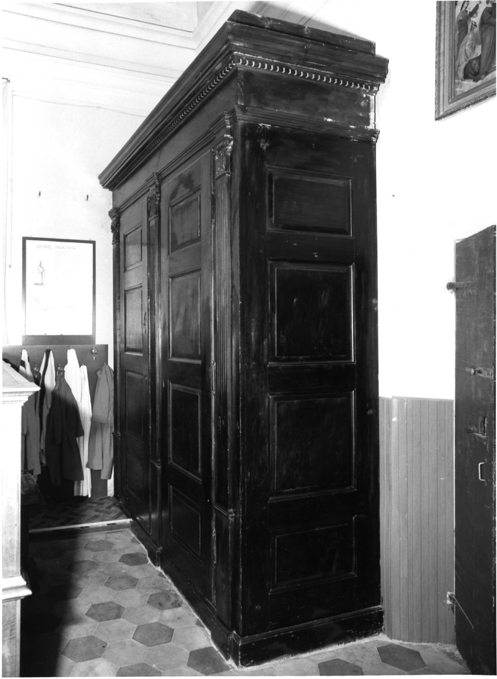 armadio, opera isolata - bottega italiana (primo quarto sec. XIX)