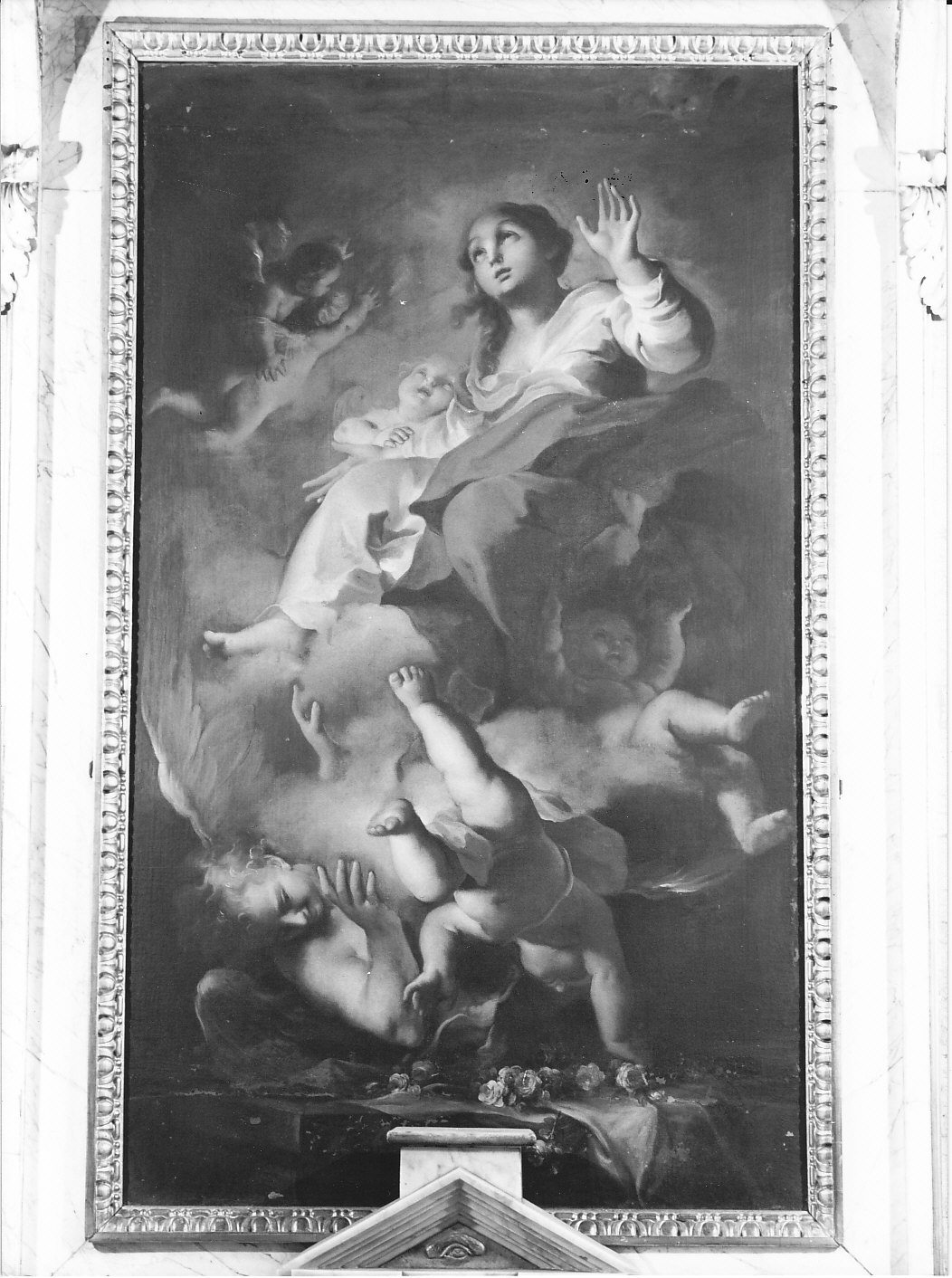 Madonna in gloria (dipinto, elemento d'insieme) di Preda Carlo (maniera) (prima metà sec. XVIII)