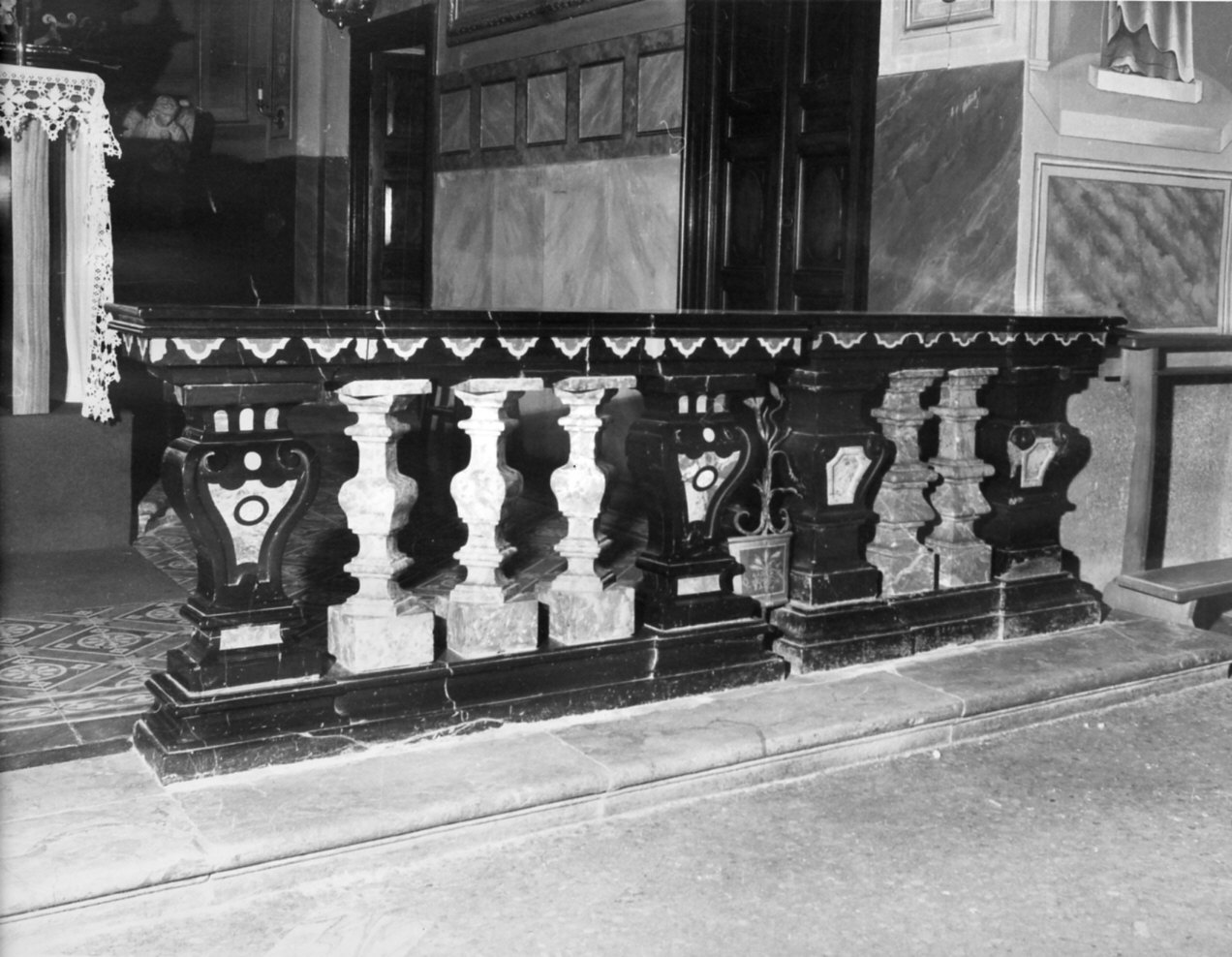 balaustrata, opera isolata - bottega lombarda (metà sec. XVIII, sec. XIX)