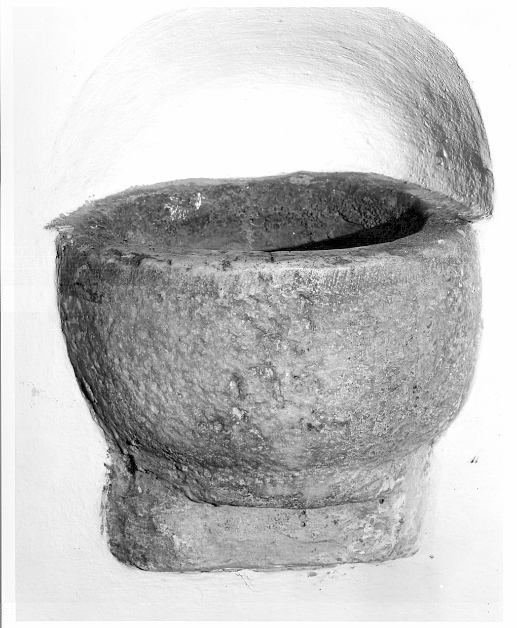 acquasantiera - bottega lombarda (sec. XVII)