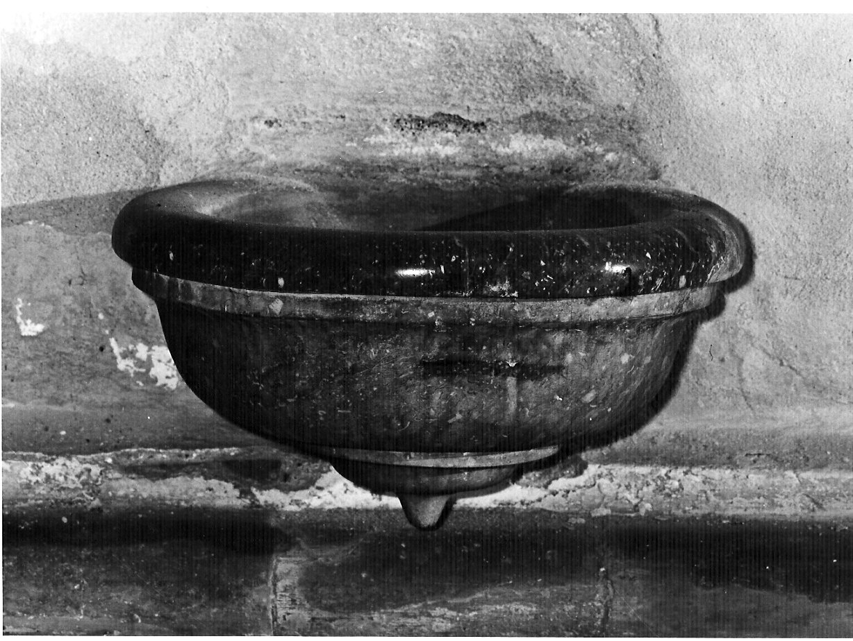 acquasantiera - da parete, coppia - bottega lombarda (fine sec. XIX)