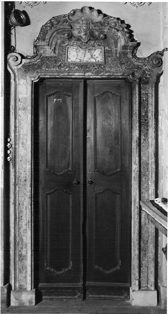 mostra di porta, coppia - bottega lombarda (secc. XVII/ XVIII)