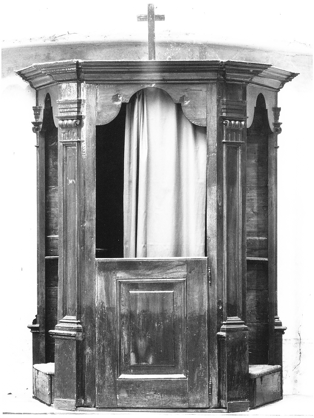 confessionale, opera isolata - bottega lombarda (fine/inizio secc. XVIII/ XIX)