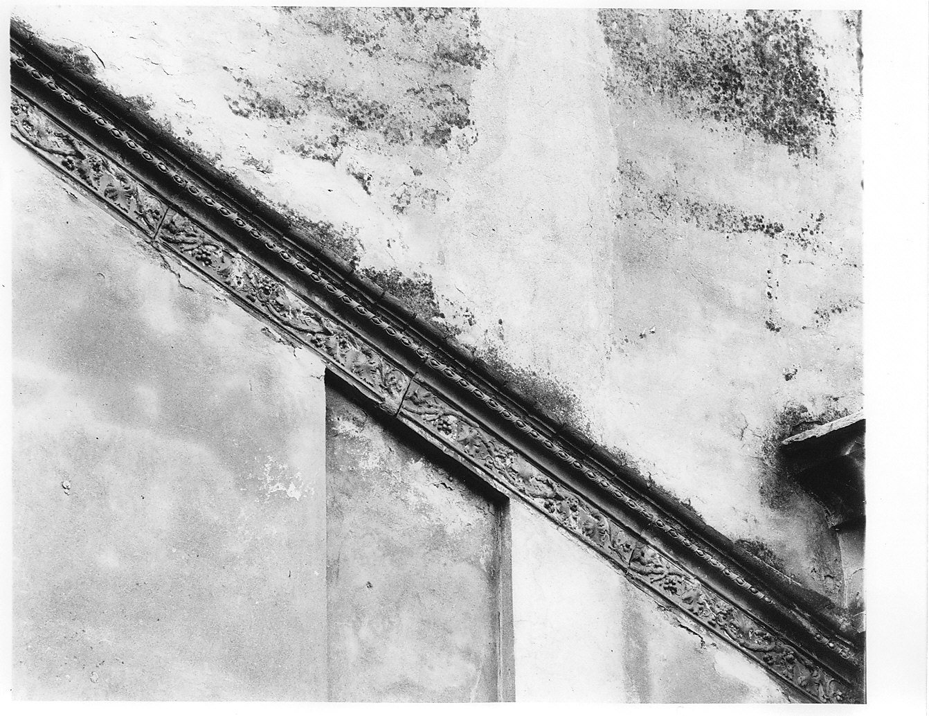 cornice marcapiano, serie - bottega italiana (sec. XIX)