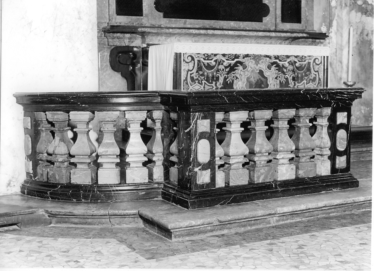 balaustrata di altare, opera isolata - bottega lombarda (inizio sec. XIX)