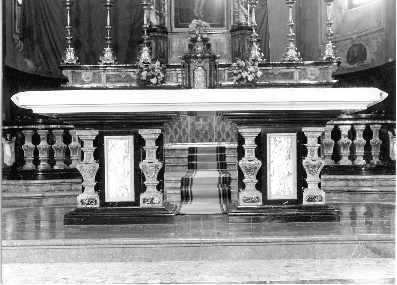 mensa d'altare, opera isolata - bottega lombarda (sec. XX)