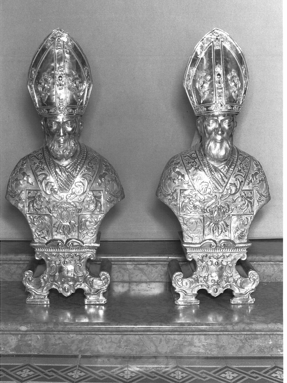 Santo vescovo (reliquiario - a busto, serie) - bottega lombarda (secc. XVIII/ XIX)