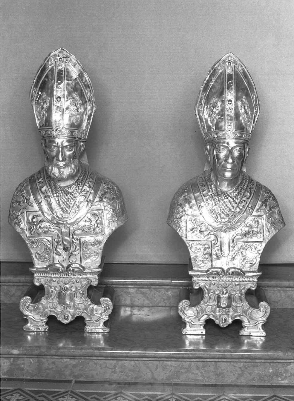 Santo vescovo (reliquiario - a busto, elemento d'insieme) - bottega lombarda (secc. XVIII/ XIX)