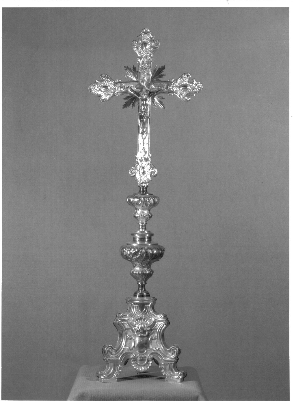 croce d'altare, opera isolata - bottega lombarda (seconda metà sec. XIX)