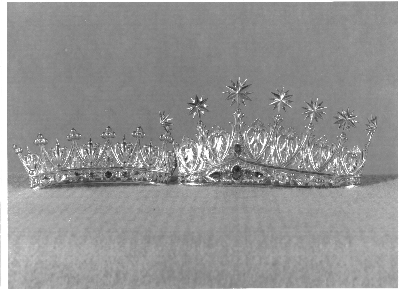 corona di immagine sacra, coppia - bottega lombarda (fine/inizio secc. XIX/ XX)