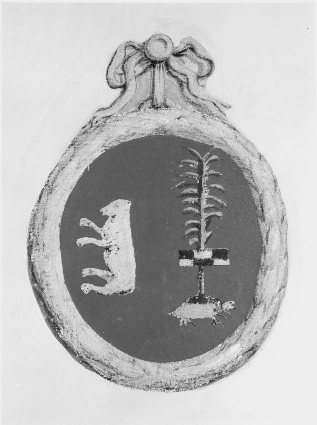 stemma gentilizio marchesi Paolucci di Modena (medaglione ornamentale) - bottega valtellinese, ambito valtellinese (inizio sec. XIX)