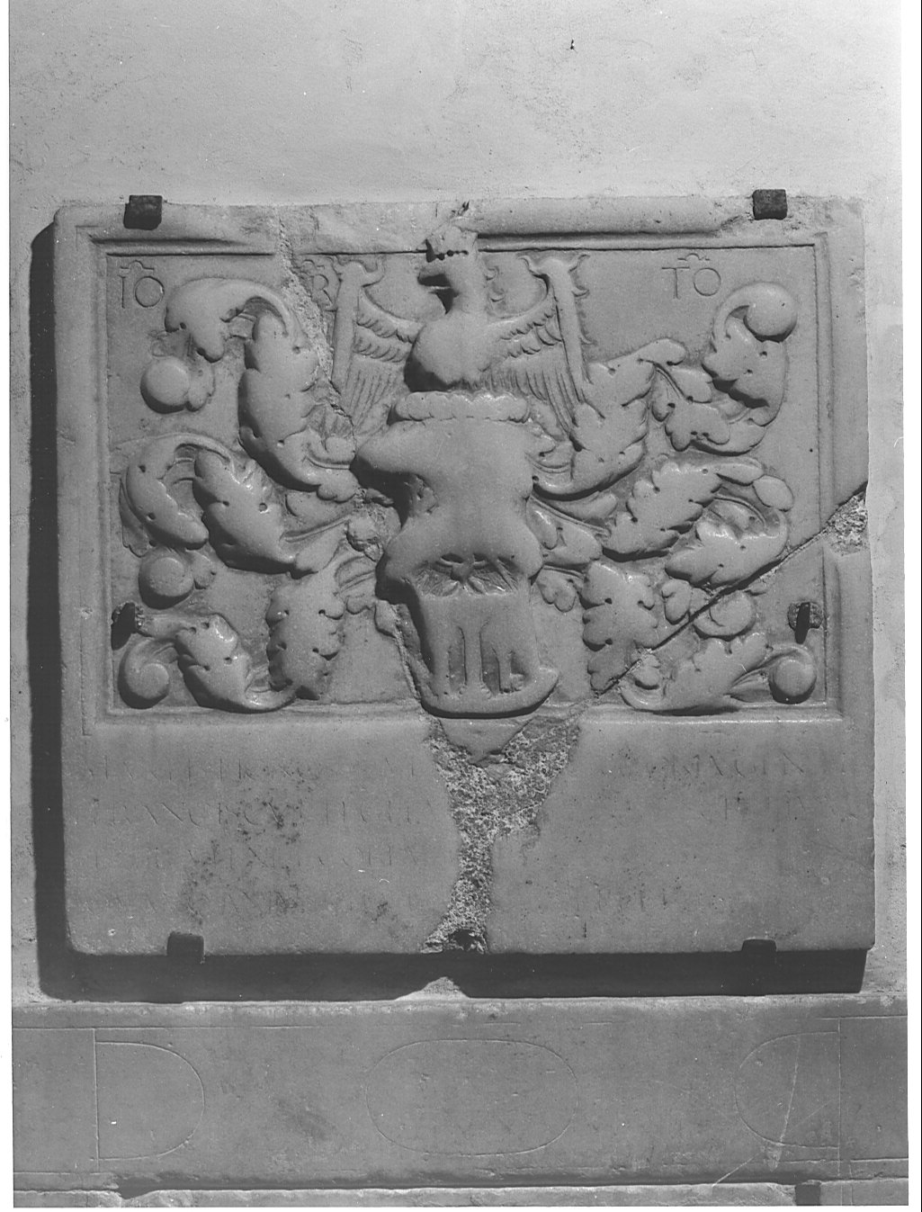 lapide, opera isolata - bottega lombarda (sec. XVII)