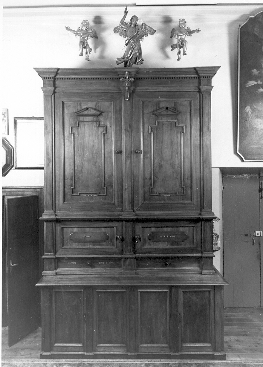 armadio da sacrestia, opera isolata - ambito lombardo (secc. XVIII/ XIX)