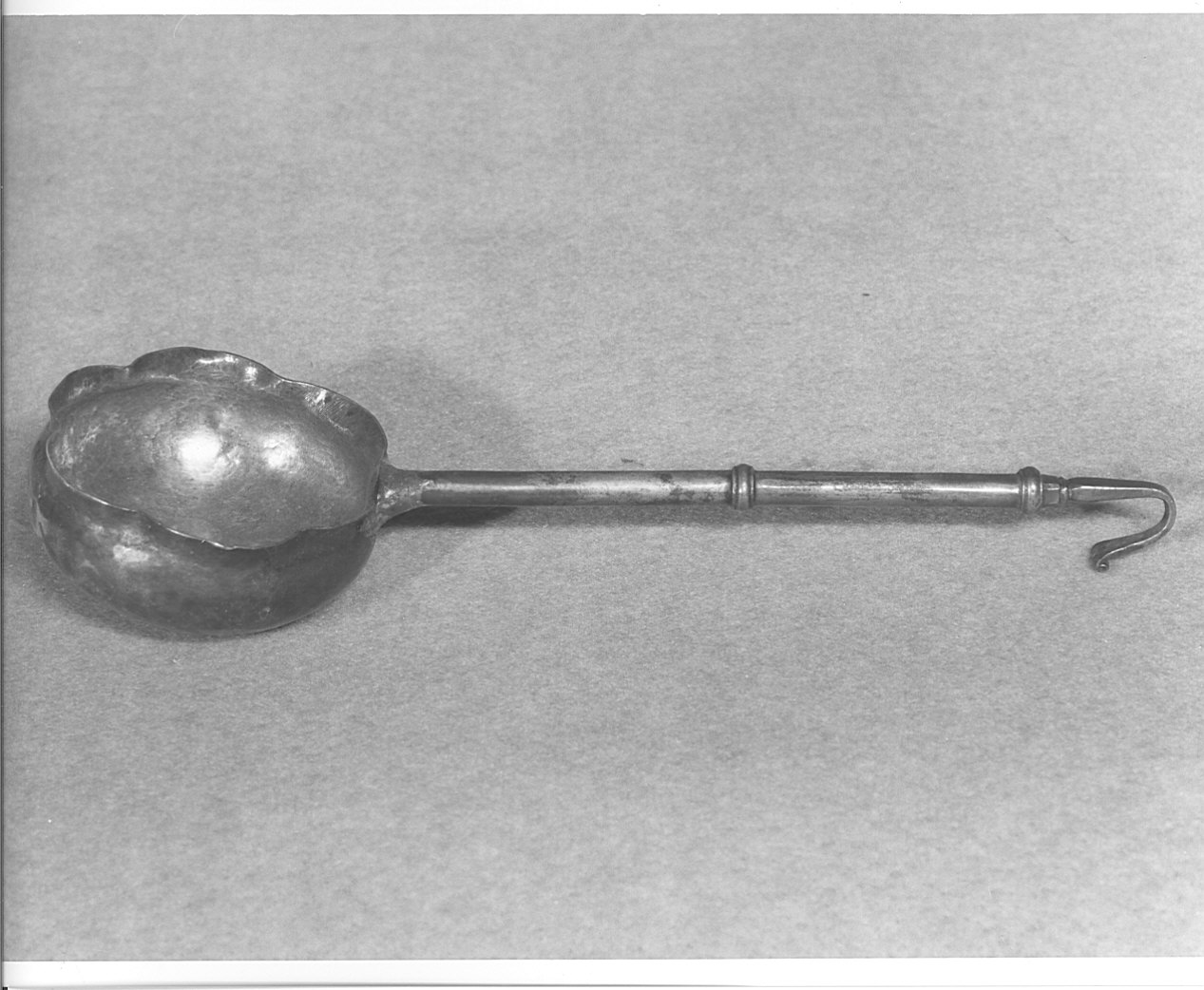 mestolo battesimale, opera isolata - bottega lombarda (secc. XVII/ XVIII)