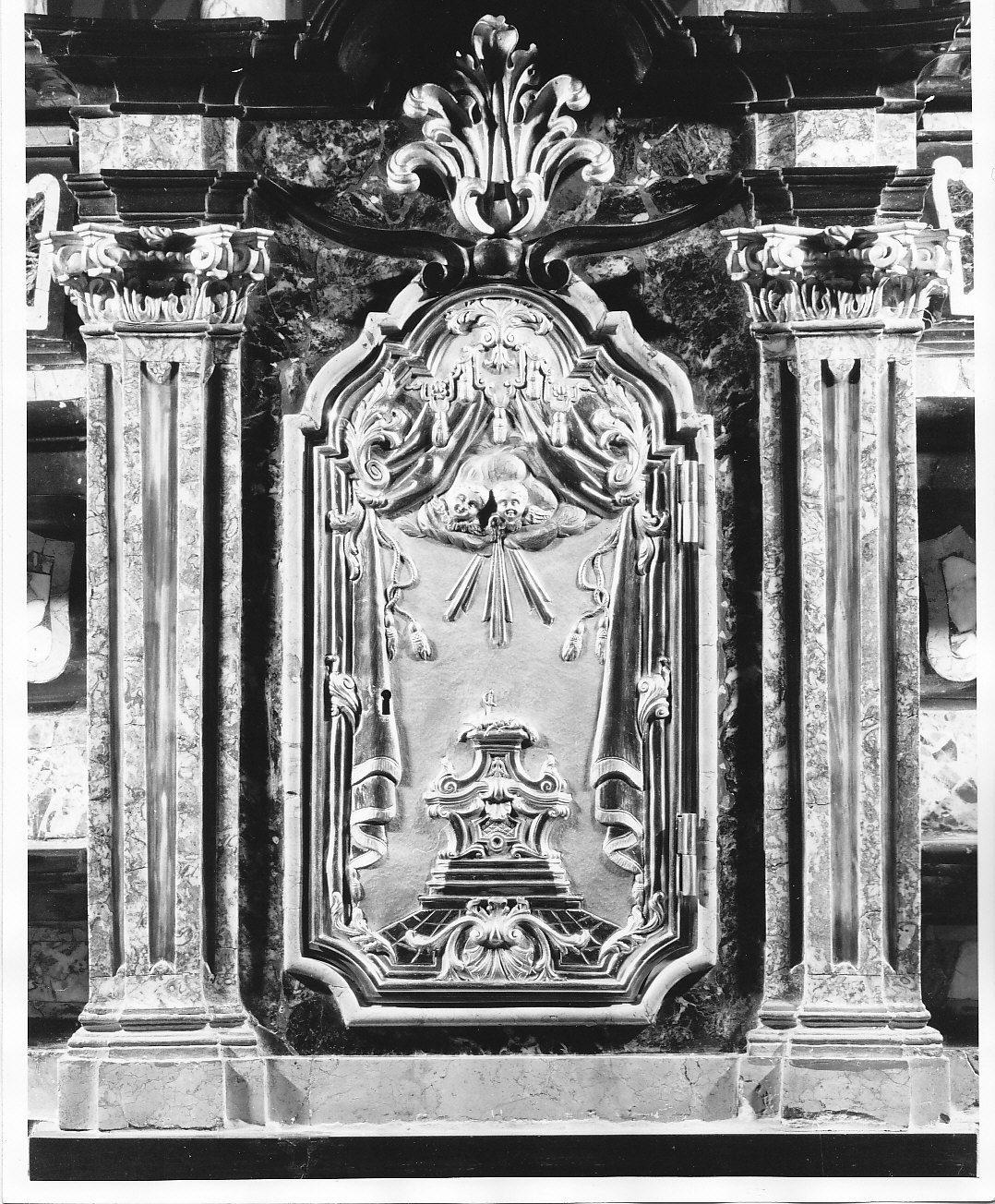tabernacolo - a tempietto, elemento d'insieme - bottega lombarda (secc. XVII/ XVIII)
