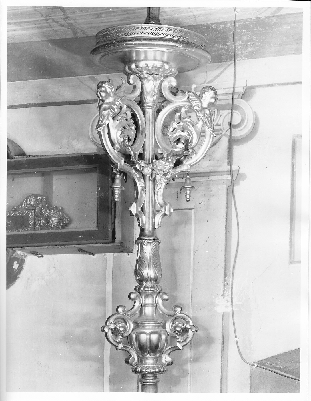 candelabro portatile, coppia - bottega lombarda (secc. XVII/ XVIII)