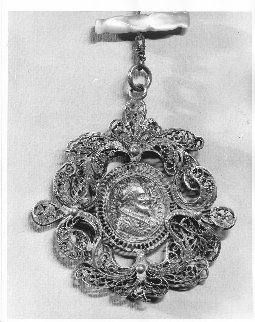 medaglia devozionale, opera isolata - bottega lombarda (secc. XVII/ XVIII)