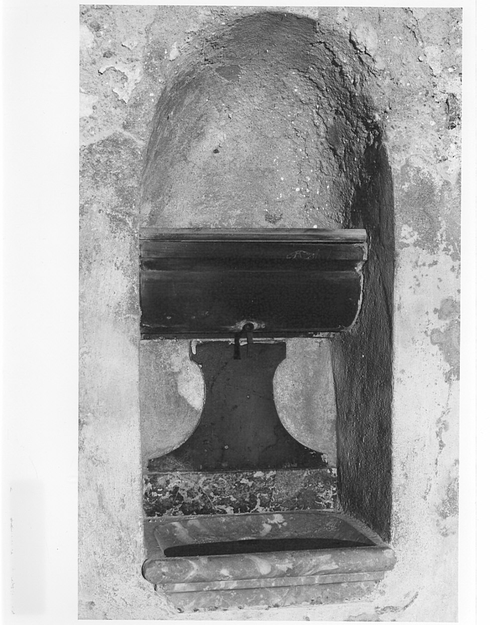 lavabo da sacrestia, opera isolata - bottega lombarda (sec. XVII)