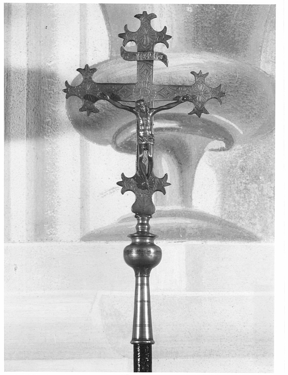 croce astile, opera isolata - bottega lombarda (fine/inizio secc. XV/ XVI)