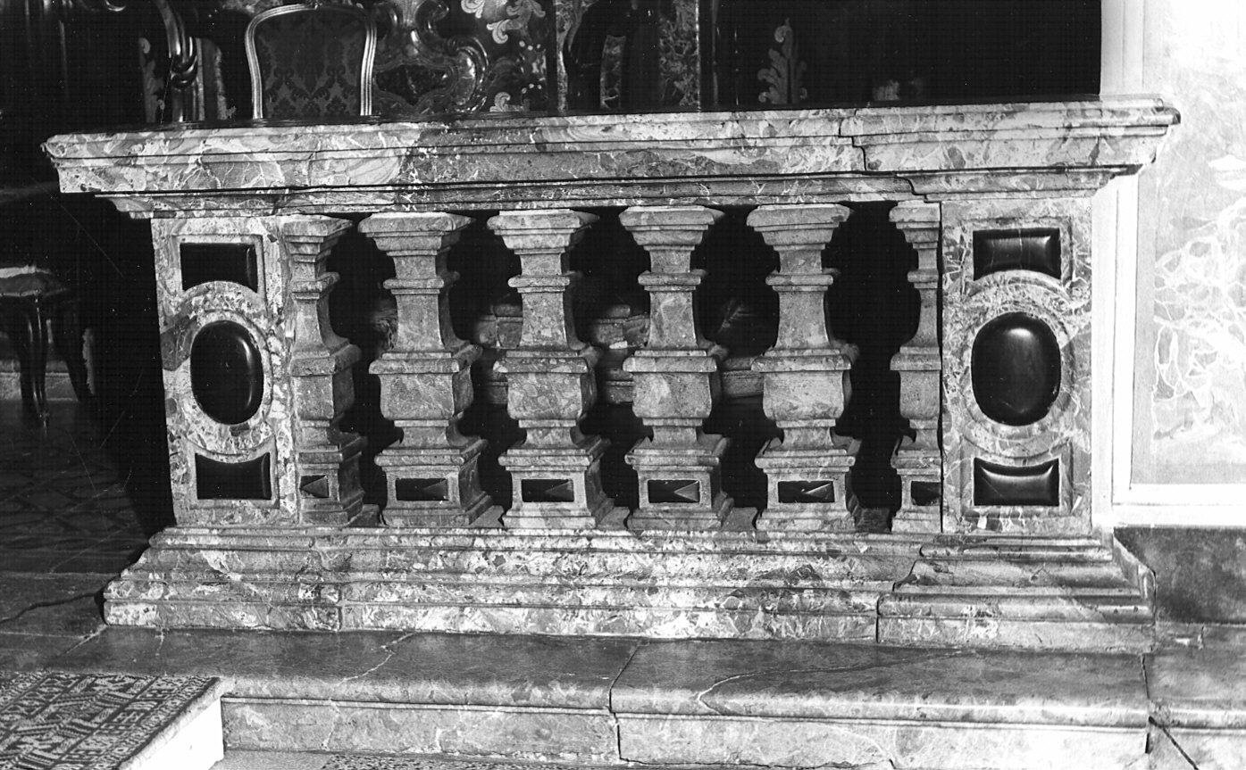 balaustrata di altare - bottega lombarda (inizio sec. XVIII)