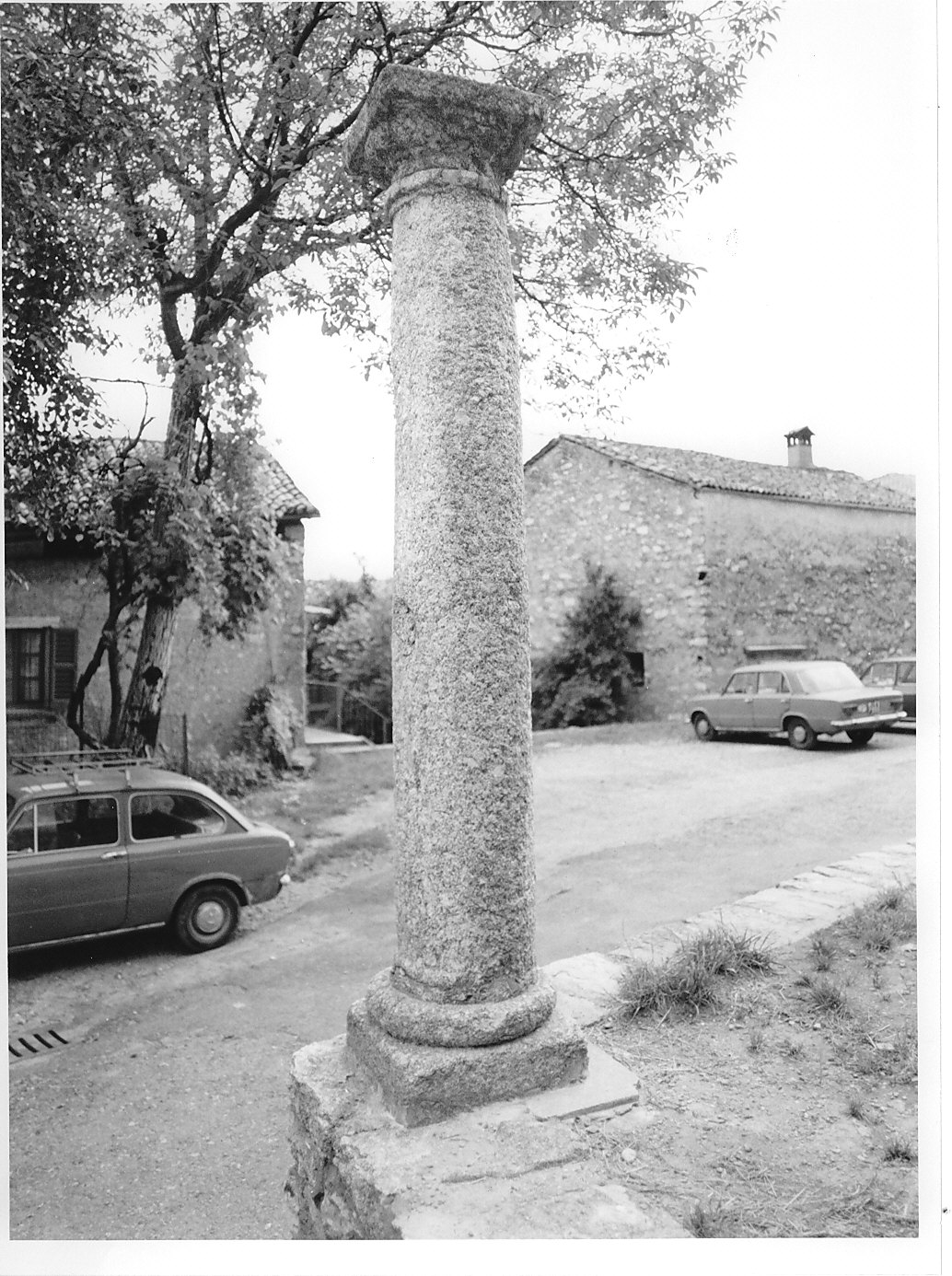 colonna, opera isolata - bottega italiana (sec. XVII)