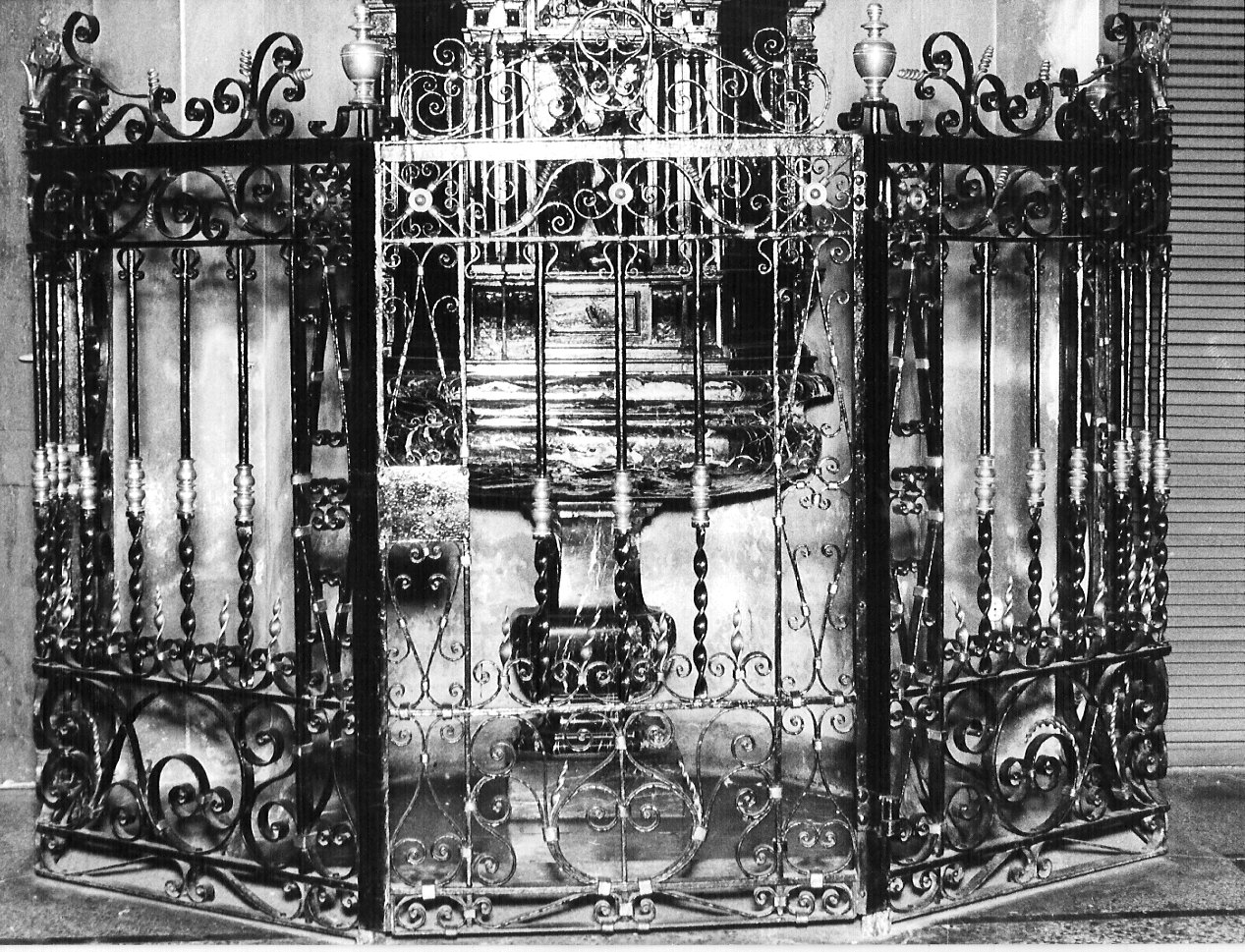 cancellata del fonte battesimale, opera isolata - bottega lombarda (sec. XIX)